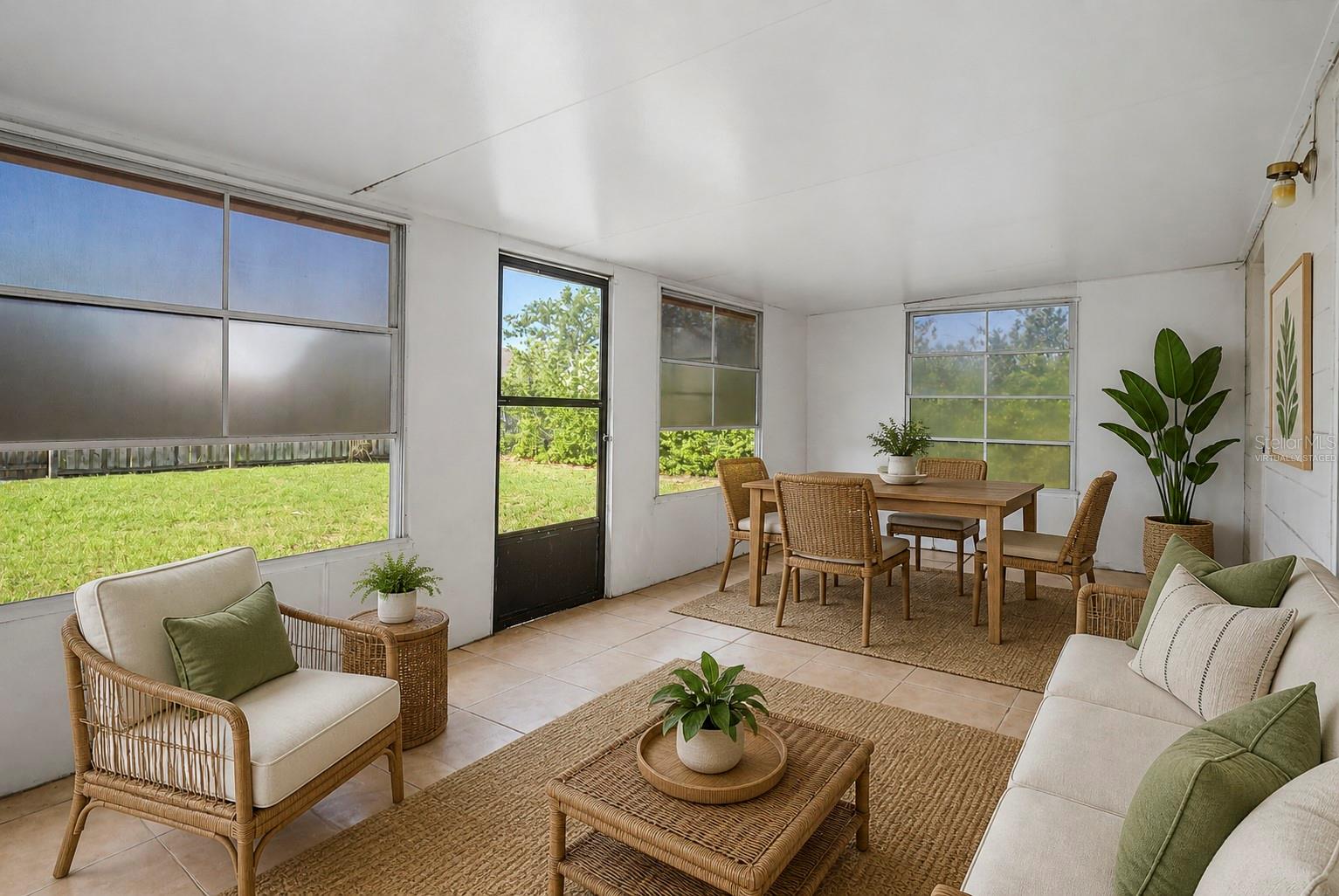 COUNTRY CHASE UNIT 2 24/91 LOT 73 - Residential