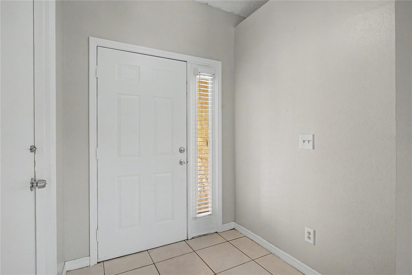 COUNTRY CHASE UNIT 2 24/91 LOT 73 - Residential