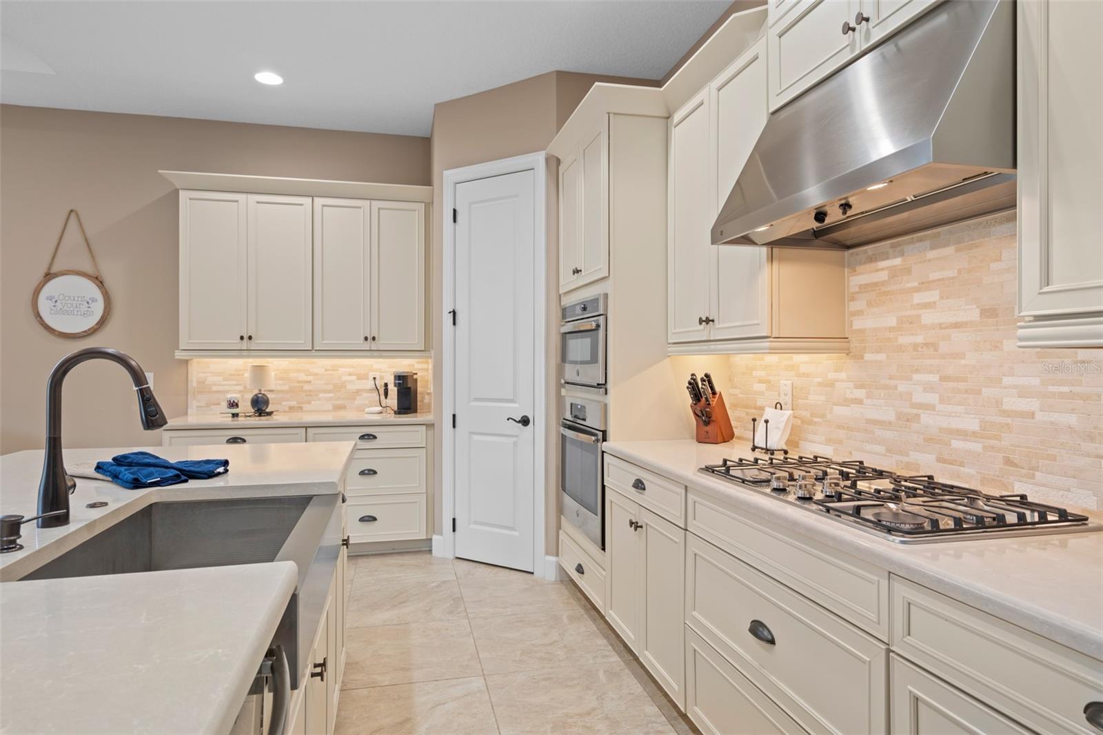 HIGHLAND RANCH ESPLANADE PH 2 - Residential