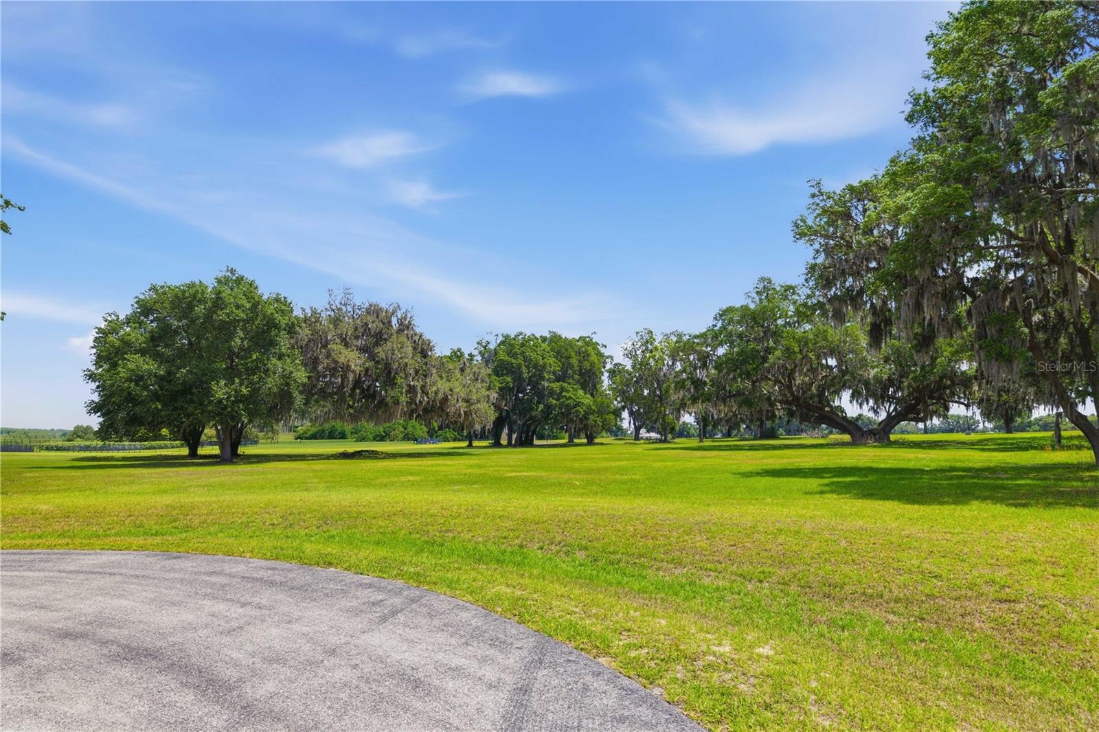 JUMBOLAIR AVIATION ESTATE - Land