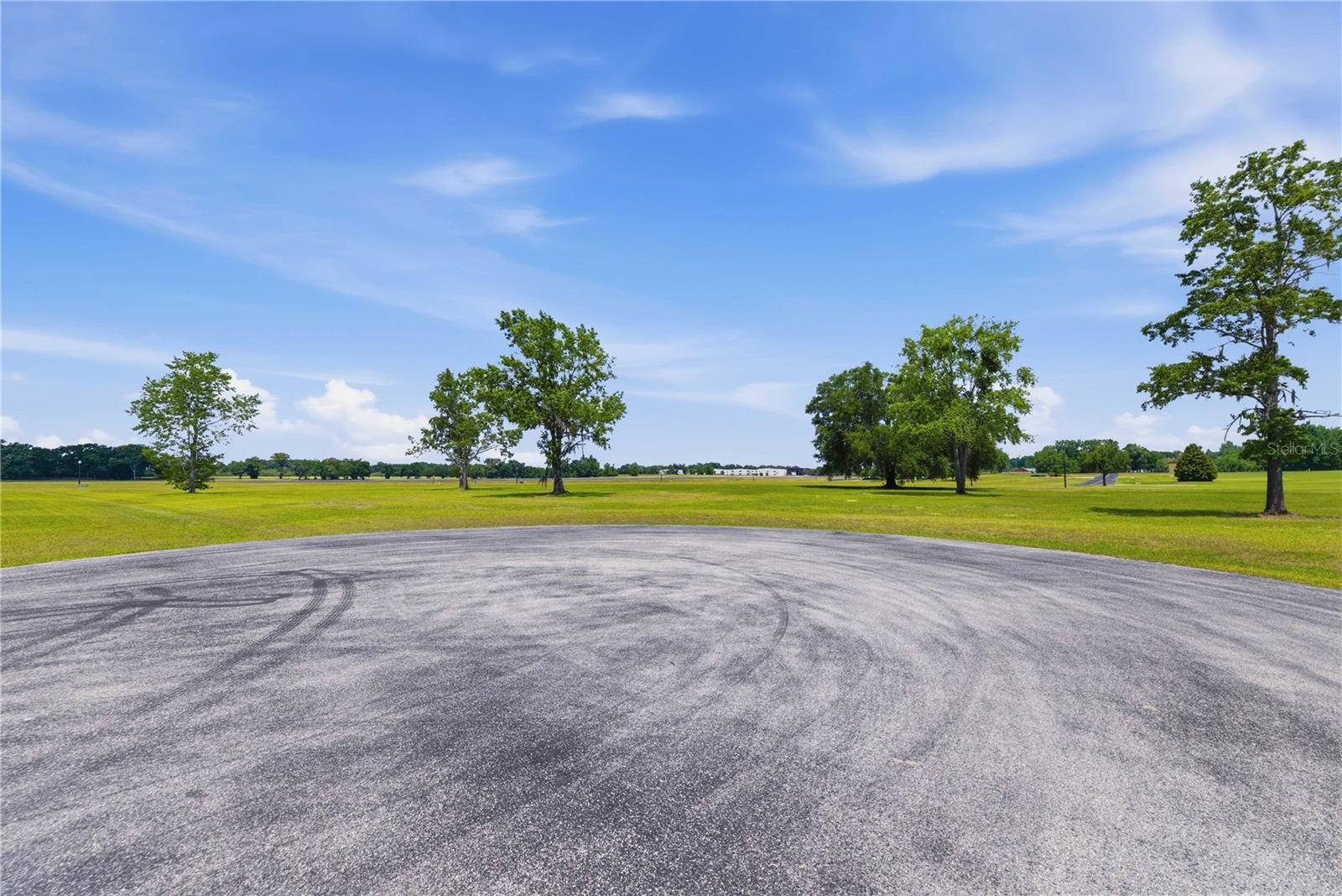 JUMBOLAIR AVIATION ESTATE - Land