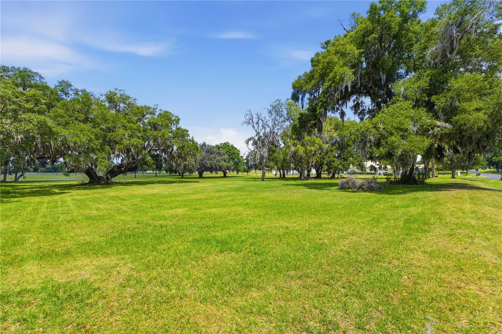 JUMBOLAIR AVIATION ESTATE - Land