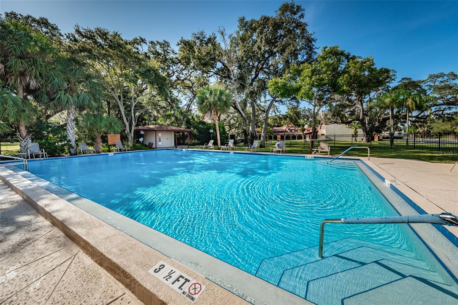 SEVILLE CONDO 2 - Residential