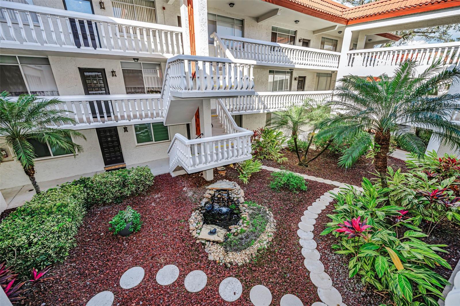 SEVILLE CONDO 2 - Residential