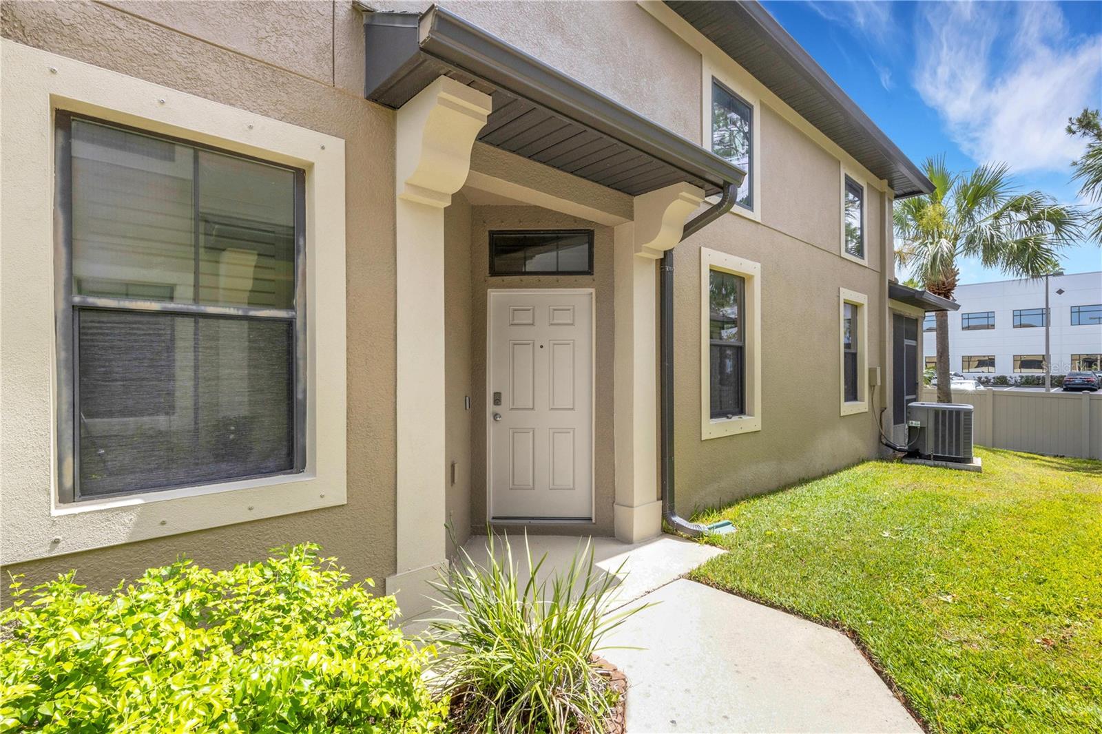 5166 BAY ISLE CIRCLE