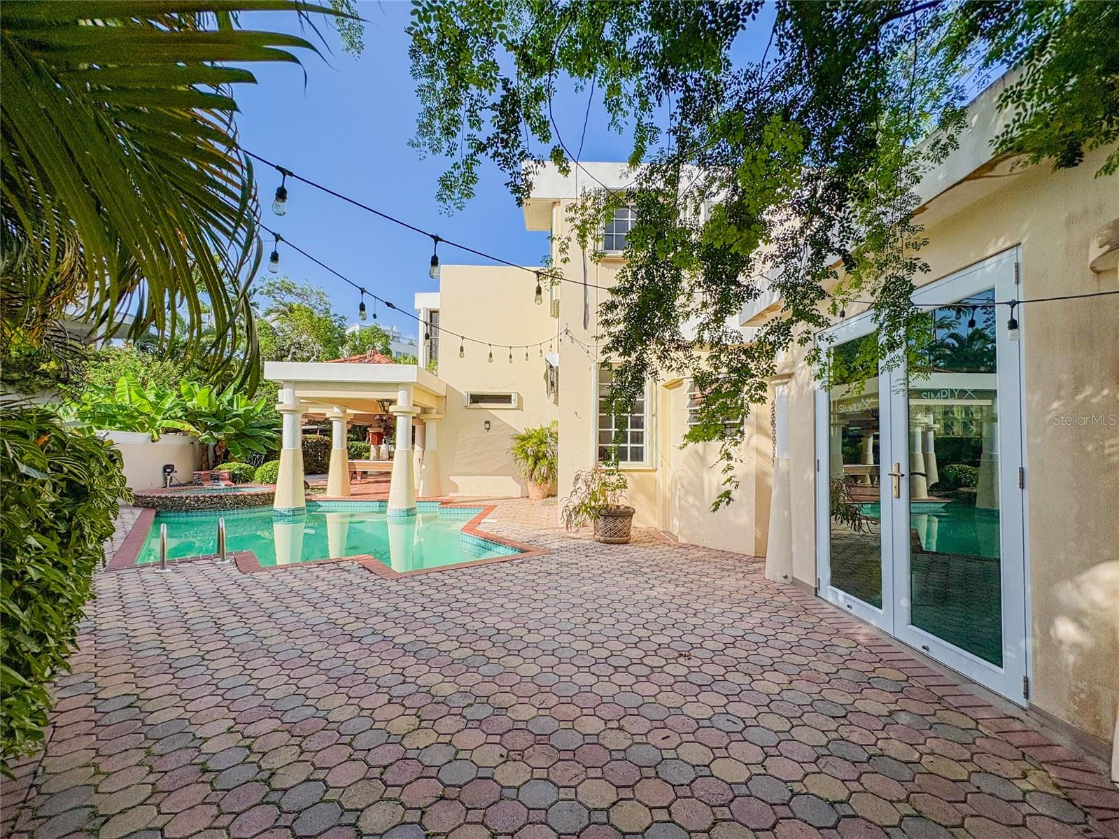 PASEO DEL PARQUE - Residential