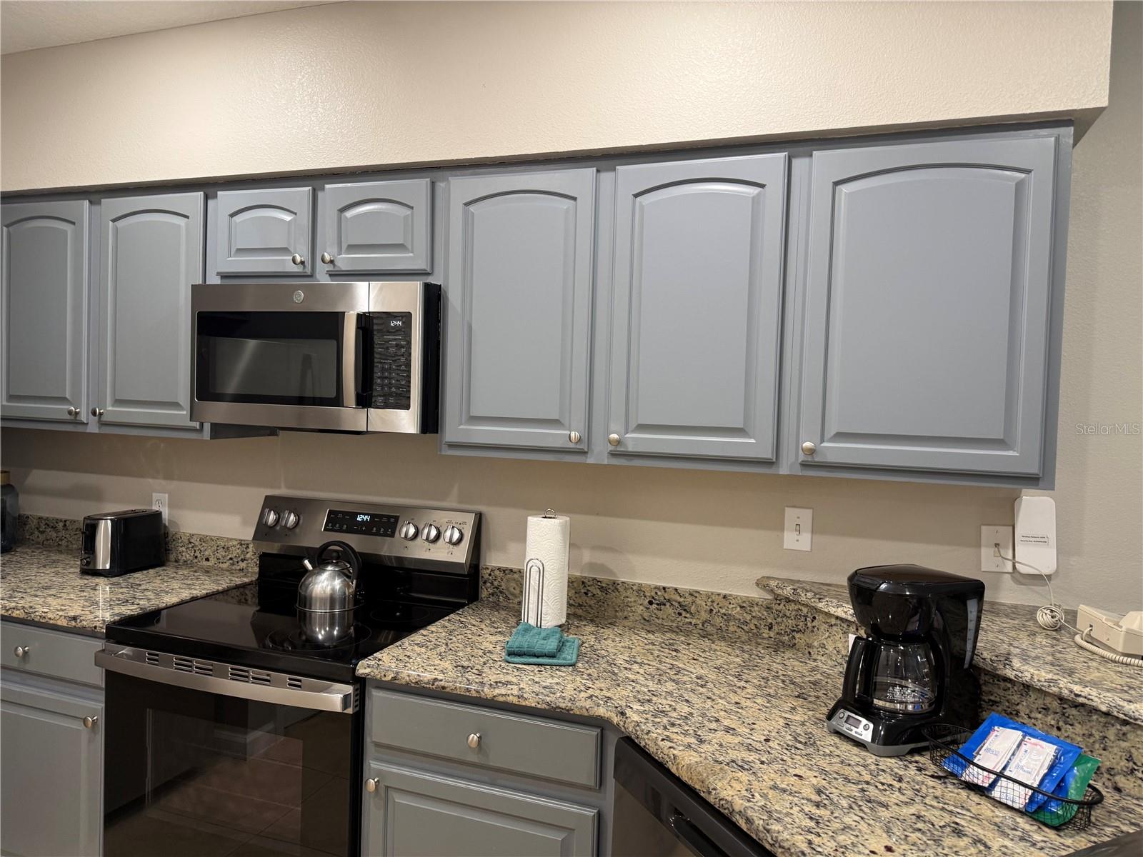 WORLDQUEST RESIDENCE - Residential