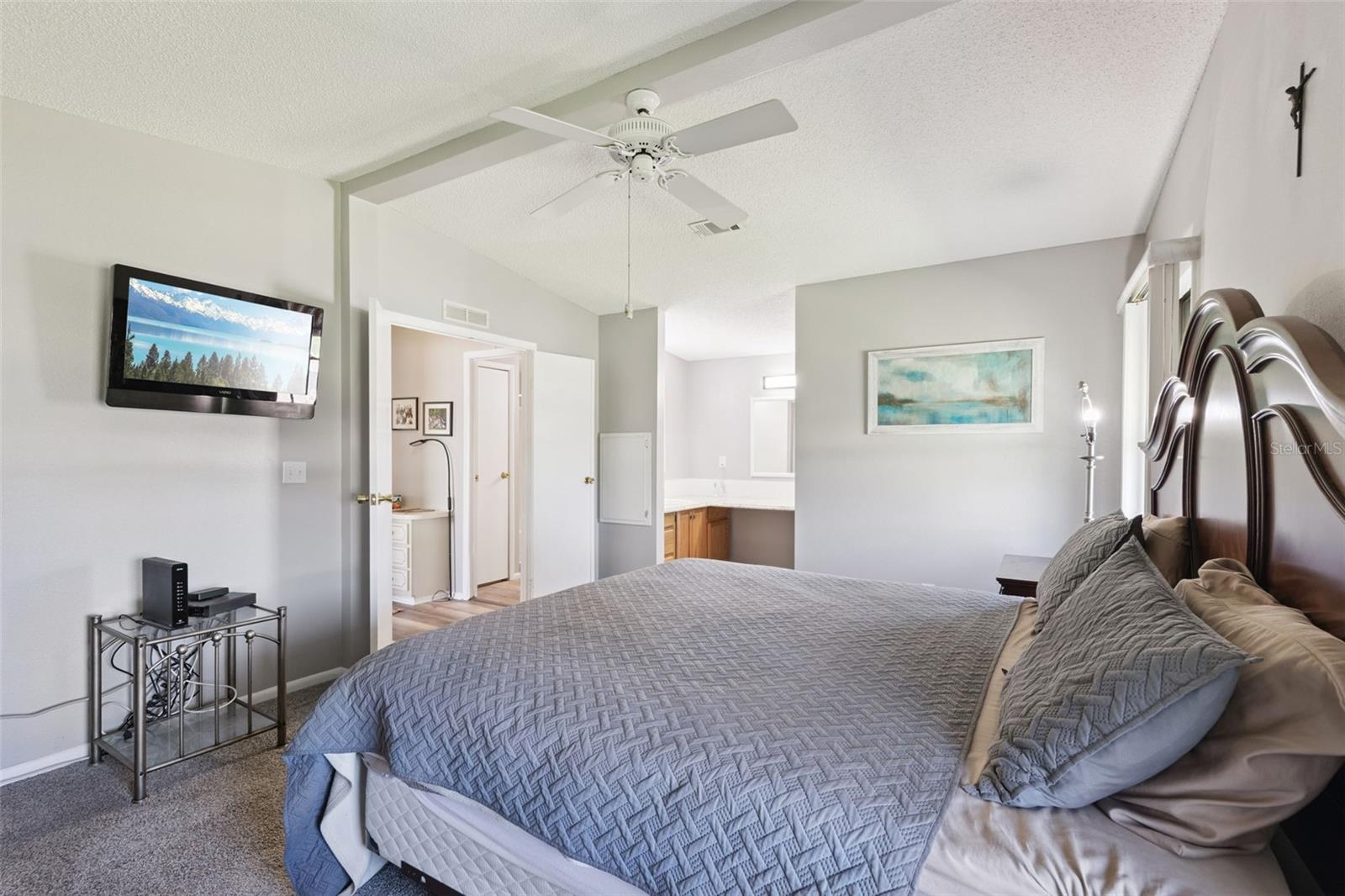 LADY LAKE ORANGE BLOSSOM GARDENS UNIT 08 - Residential