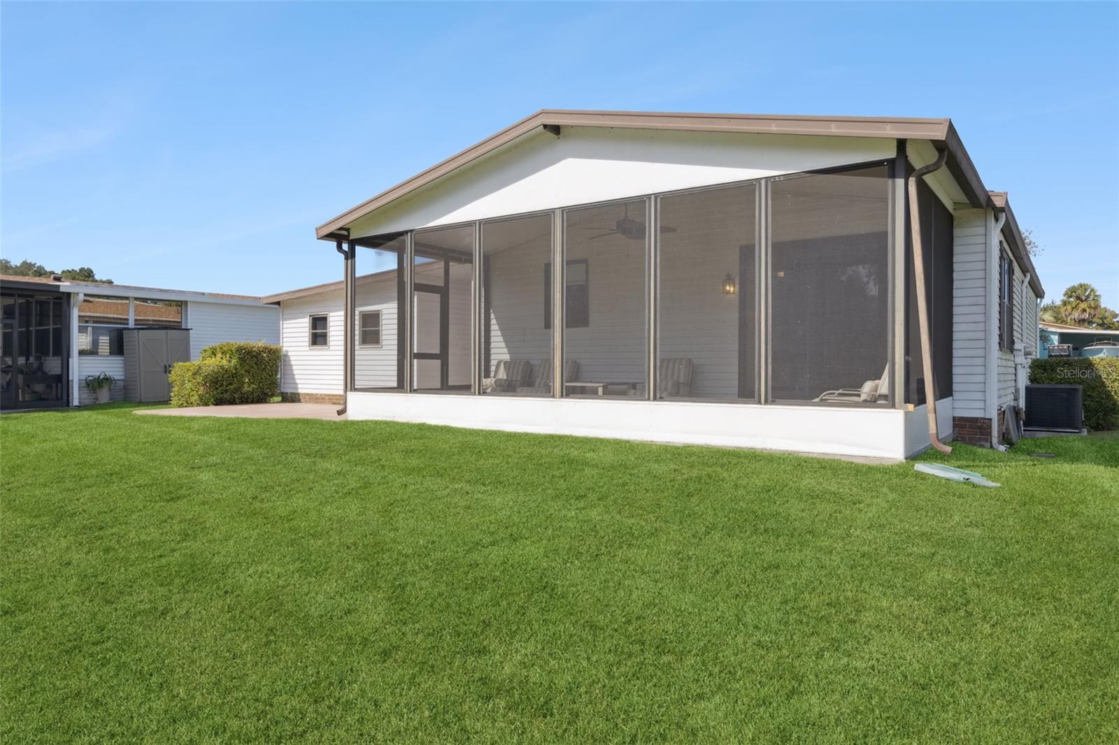 LADY LAKE ORANGE BLOSSOM GARDENS UNIT 08 - Residential