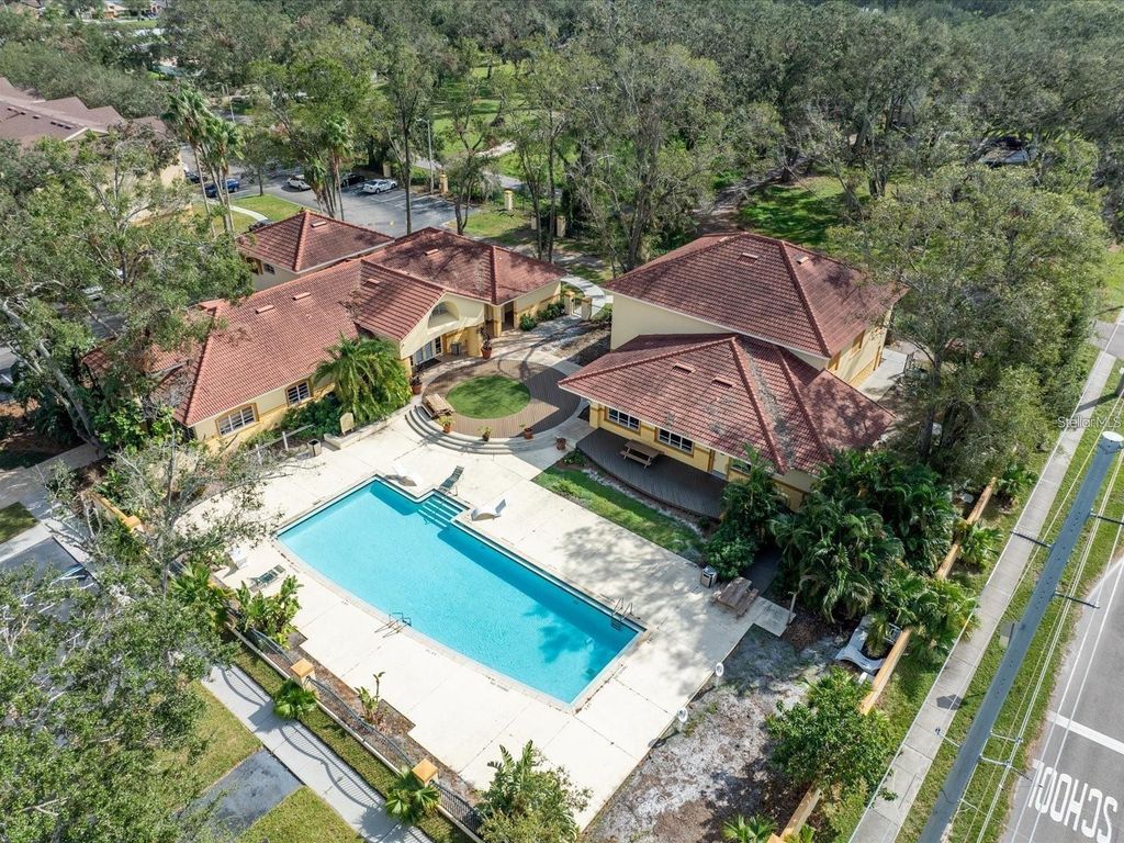 Photo of 5606 Pinnacle Heights Circle #306, Tampa, FL 33624 (MLS # W7883097)