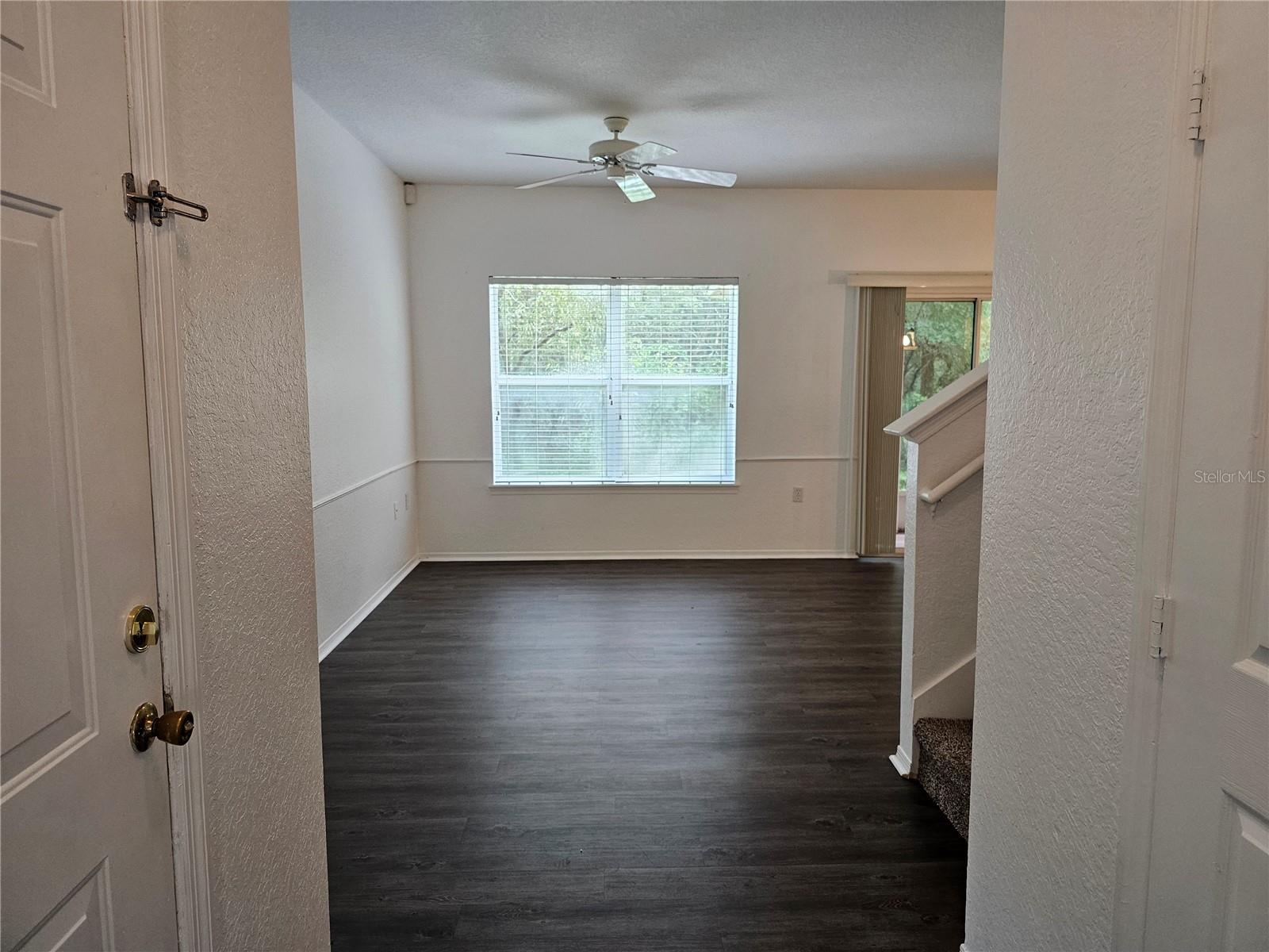 EMERALD POINTE TWNHMS AT TAMPA PALMS - Residential Lease