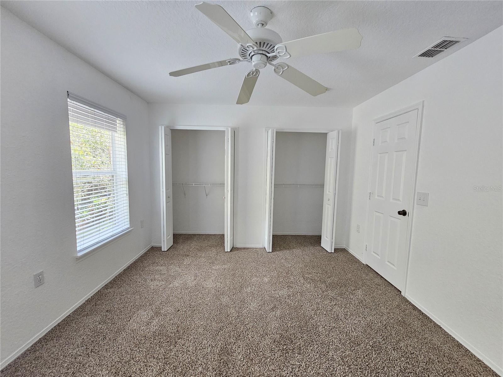 EMERALD POINTE TWNHMS AT TAMPA PALMS - Residential Lease