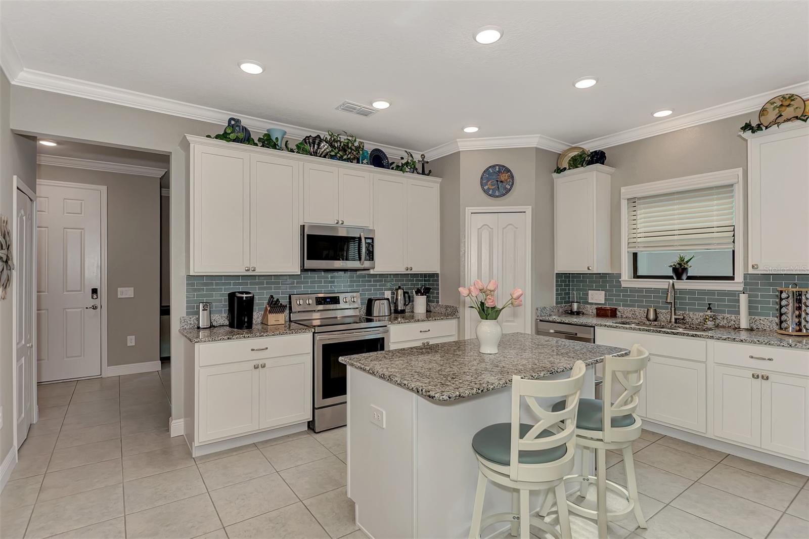 VILLA MILANO PH 4 5 & 6 - Residential