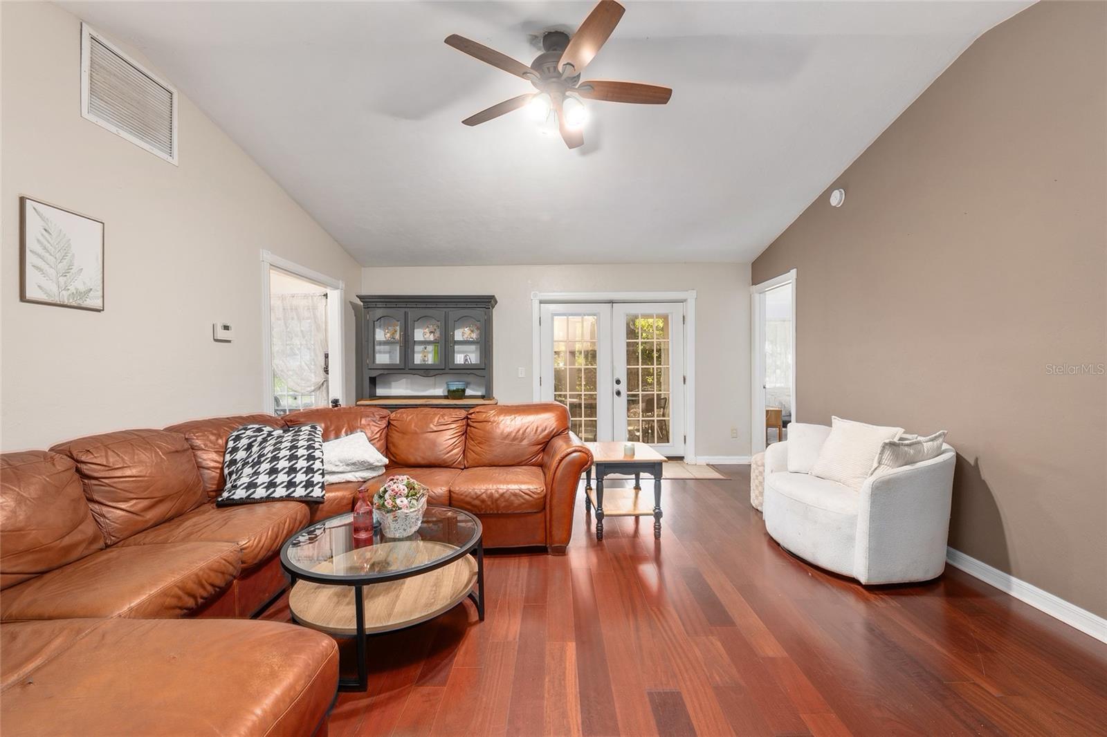 KANAPAHA PINES - Residential