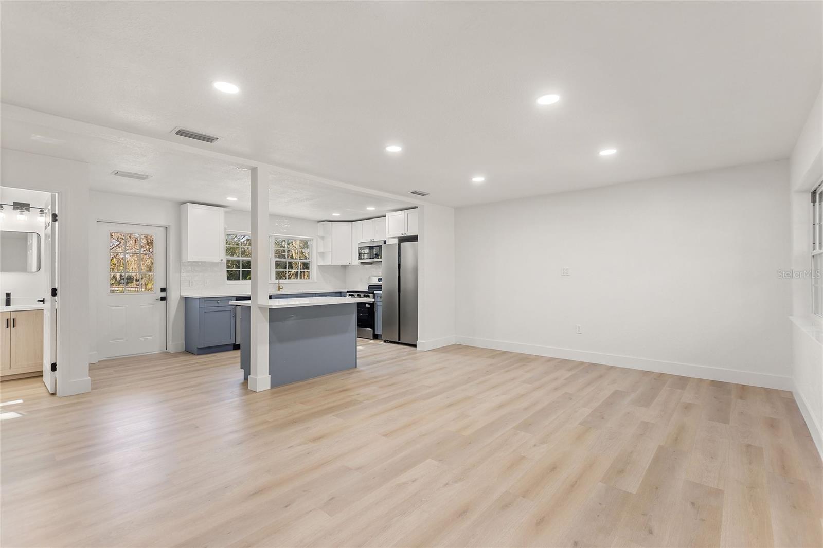 WEBSTER & OMOHUNDRO - Residential