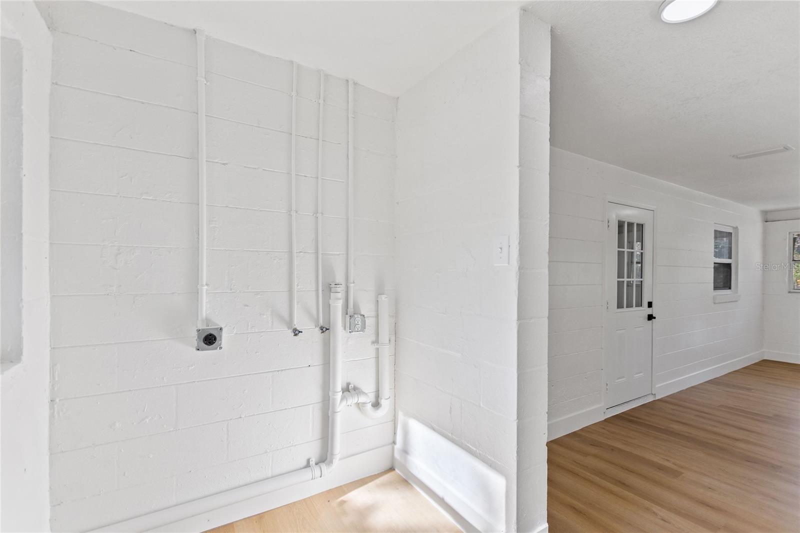 WEBSTER & OMOHUNDRO - Residential