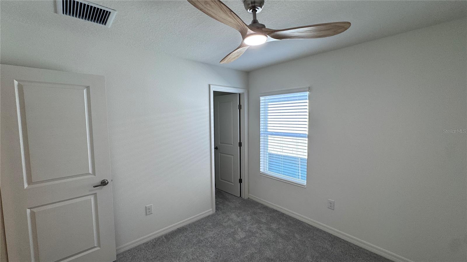 PEPPER GROVE PH I - Residential Lease