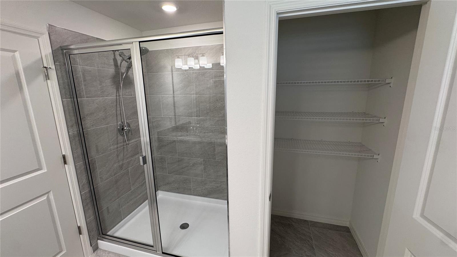 PEPPER GROVE PH I - Residential Lease