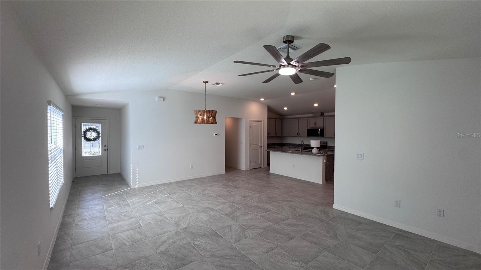 PEPPER GROVE PH I - Residential Lease