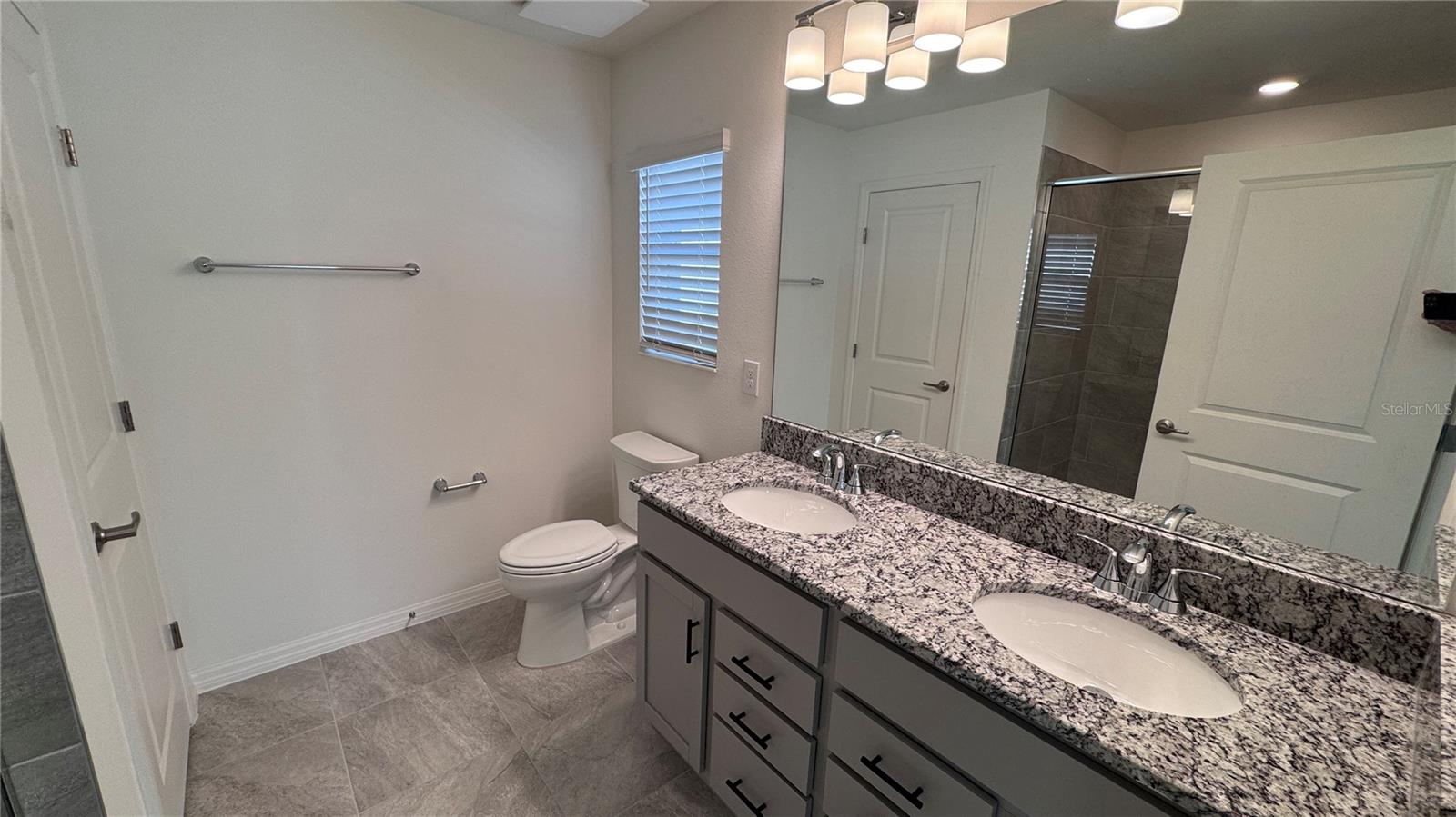 PEPPER GROVE PH I - Residential Lease