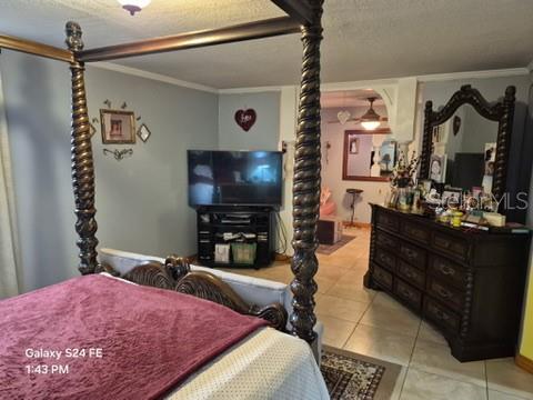 6121 HOLIDAY HILL LANE