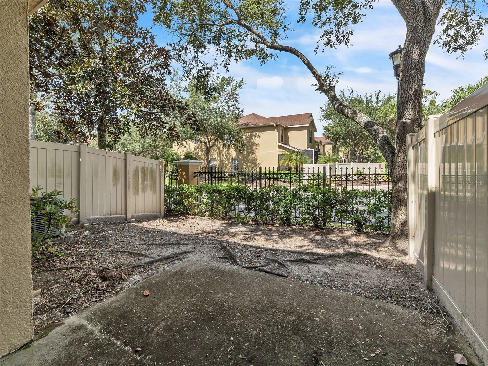 RIVER WALK - Residential