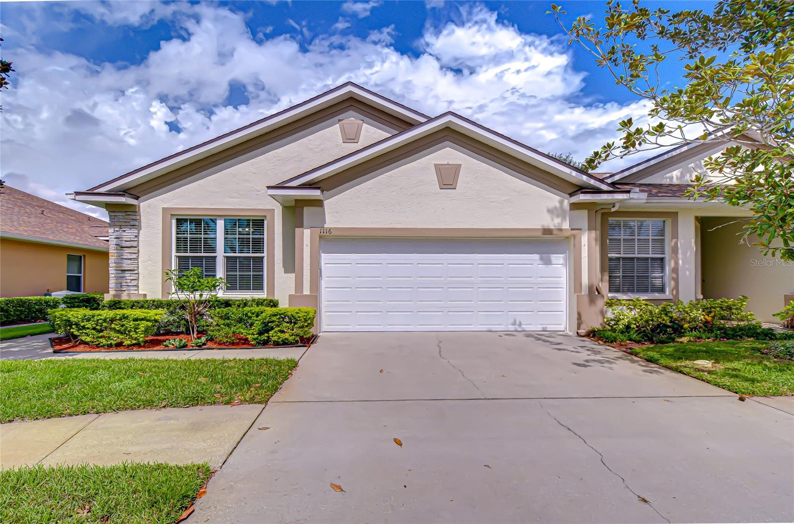 SAVANNAH LANDINGS - Residential