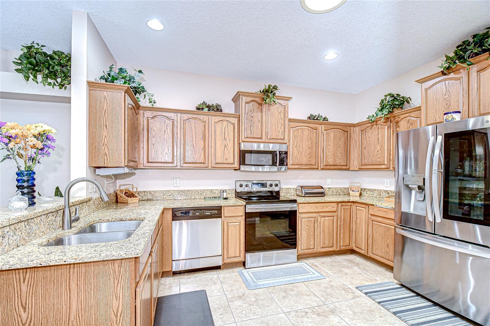 SAVANNAH LANDINGS - Residential