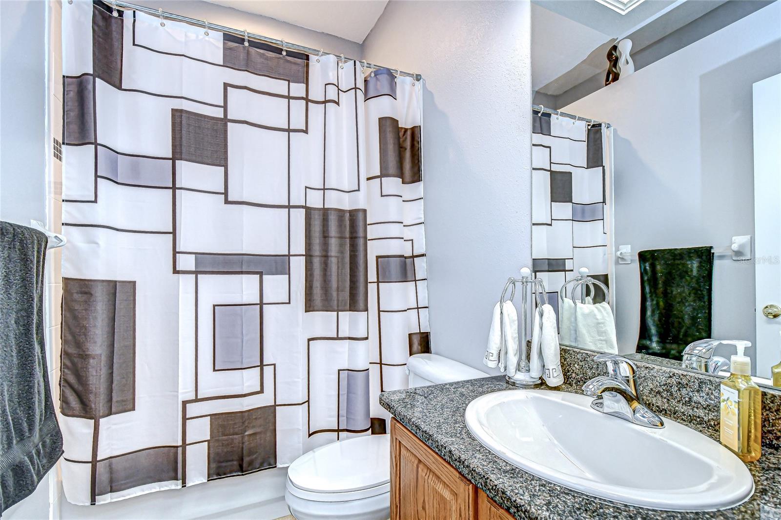 SAVANNAH LANDINGS - Residential