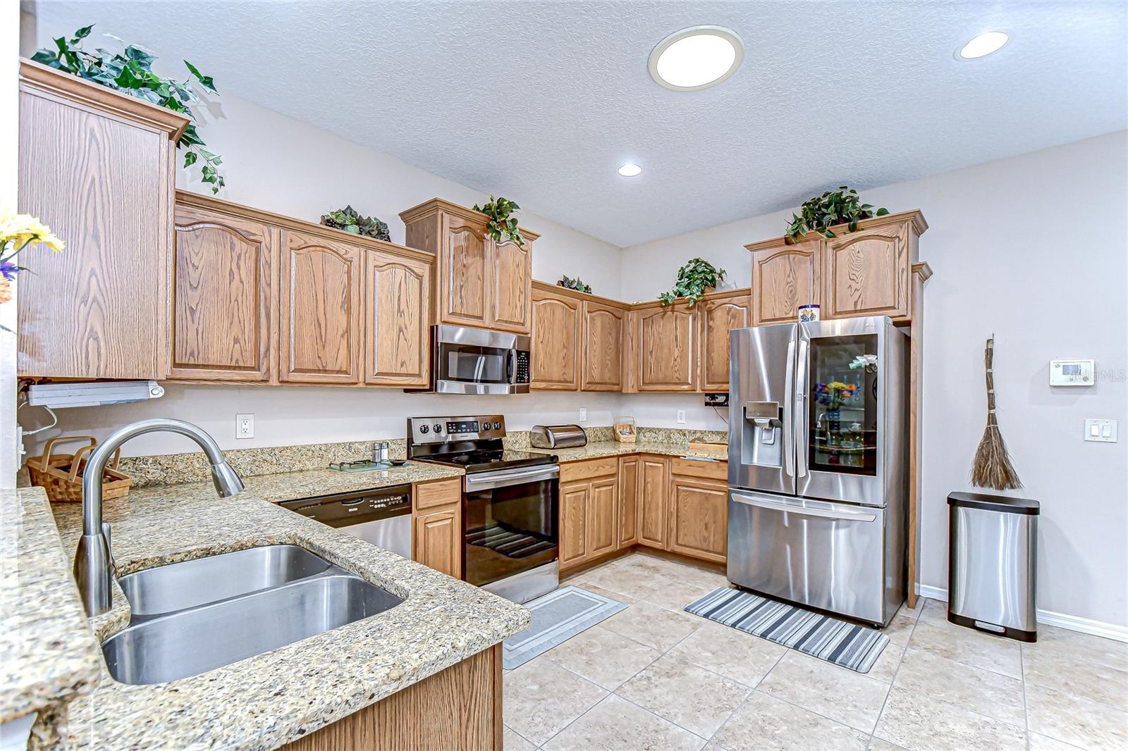 SAVANNAH LANDINGS - Residential