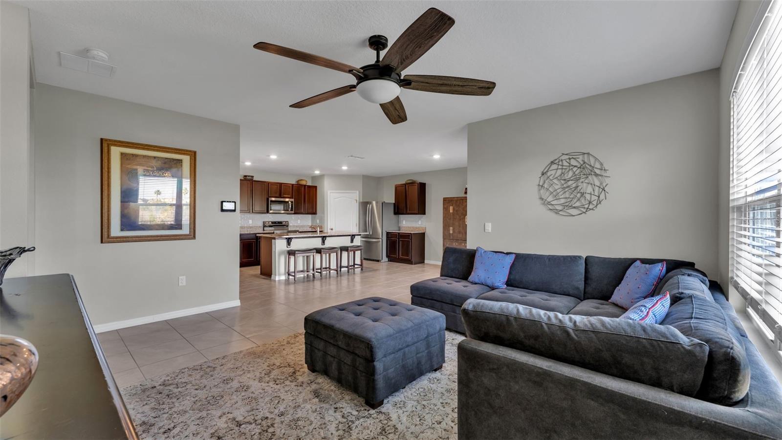 LAKES/LAUREL HLNDS PH 3A - Residential