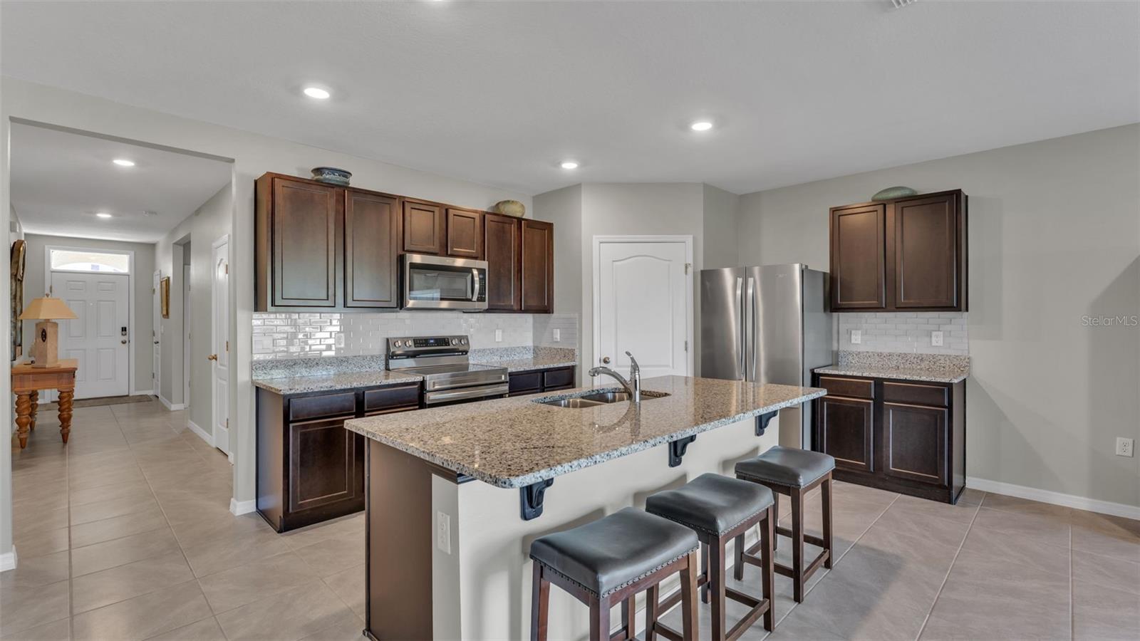 LAKES/LAUREL HLNDS PH 3A - Residential