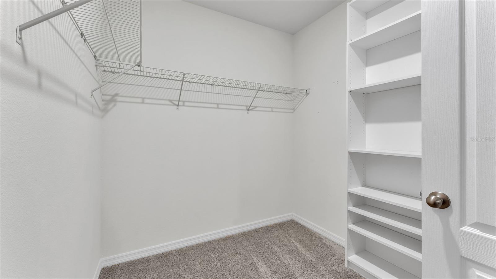 LAKES/LAUREL HLNDS PH 3A - Residential