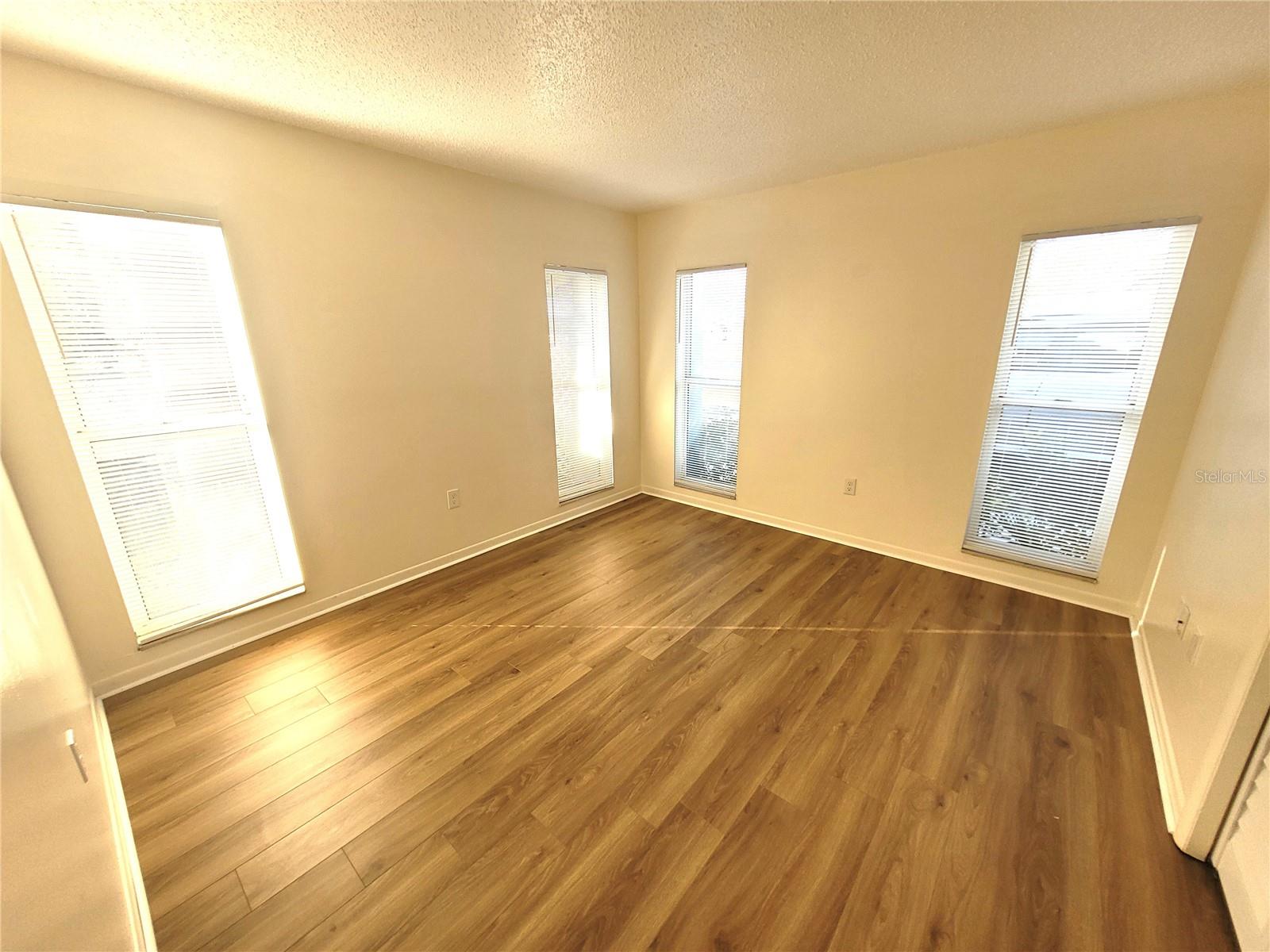 VILLAGE OAKS - Residential Lease