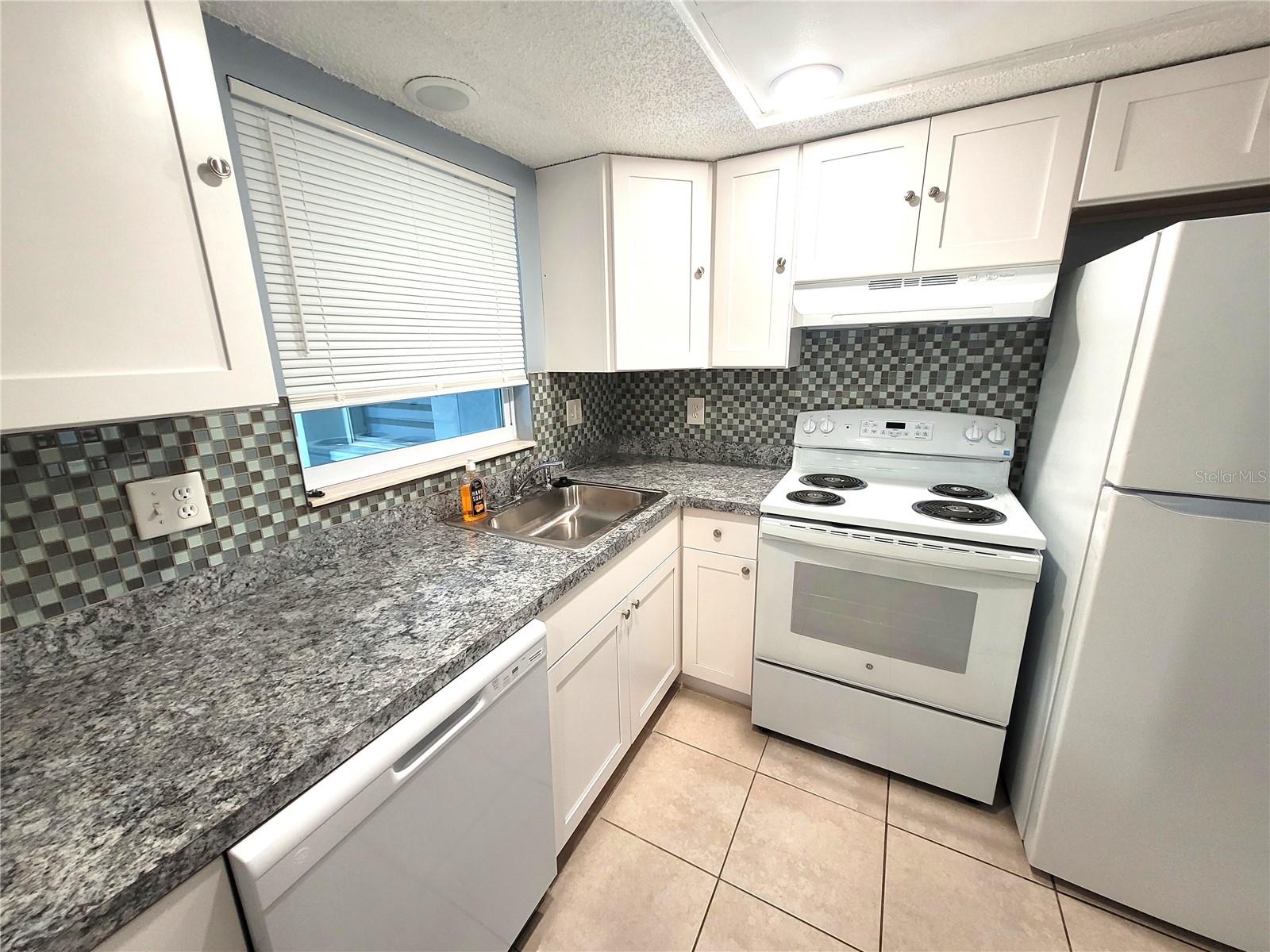 VILLAGE OAKS - Residential Lease