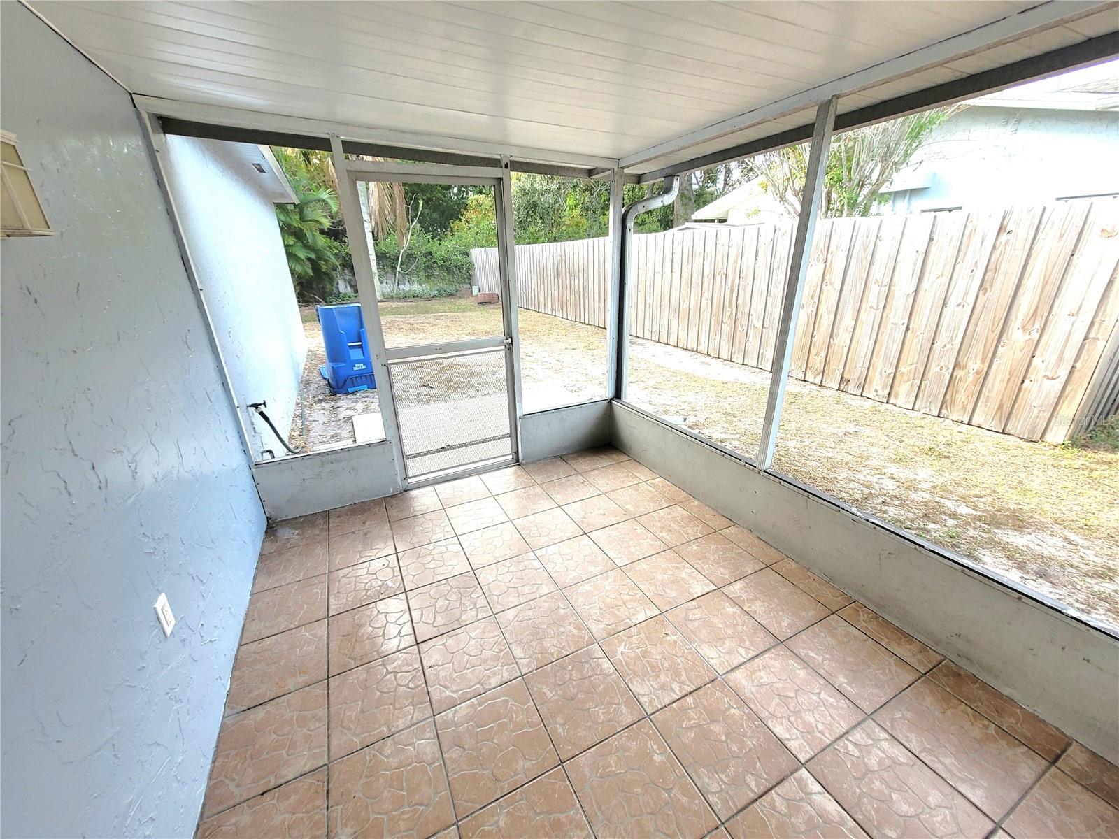 VILLAGE OAKS - Residential Lease