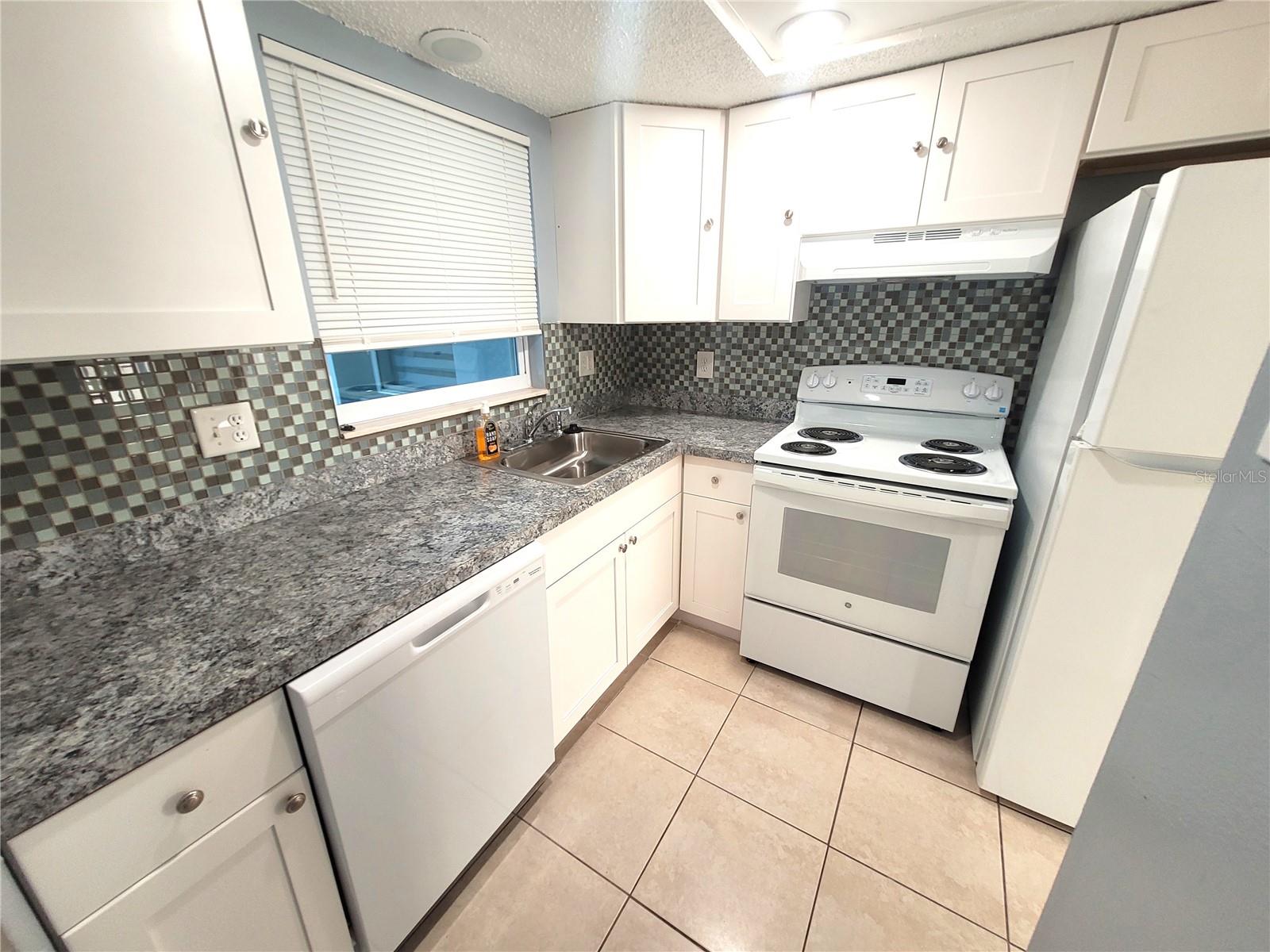 VILLAGE OAKS - Residential Lease