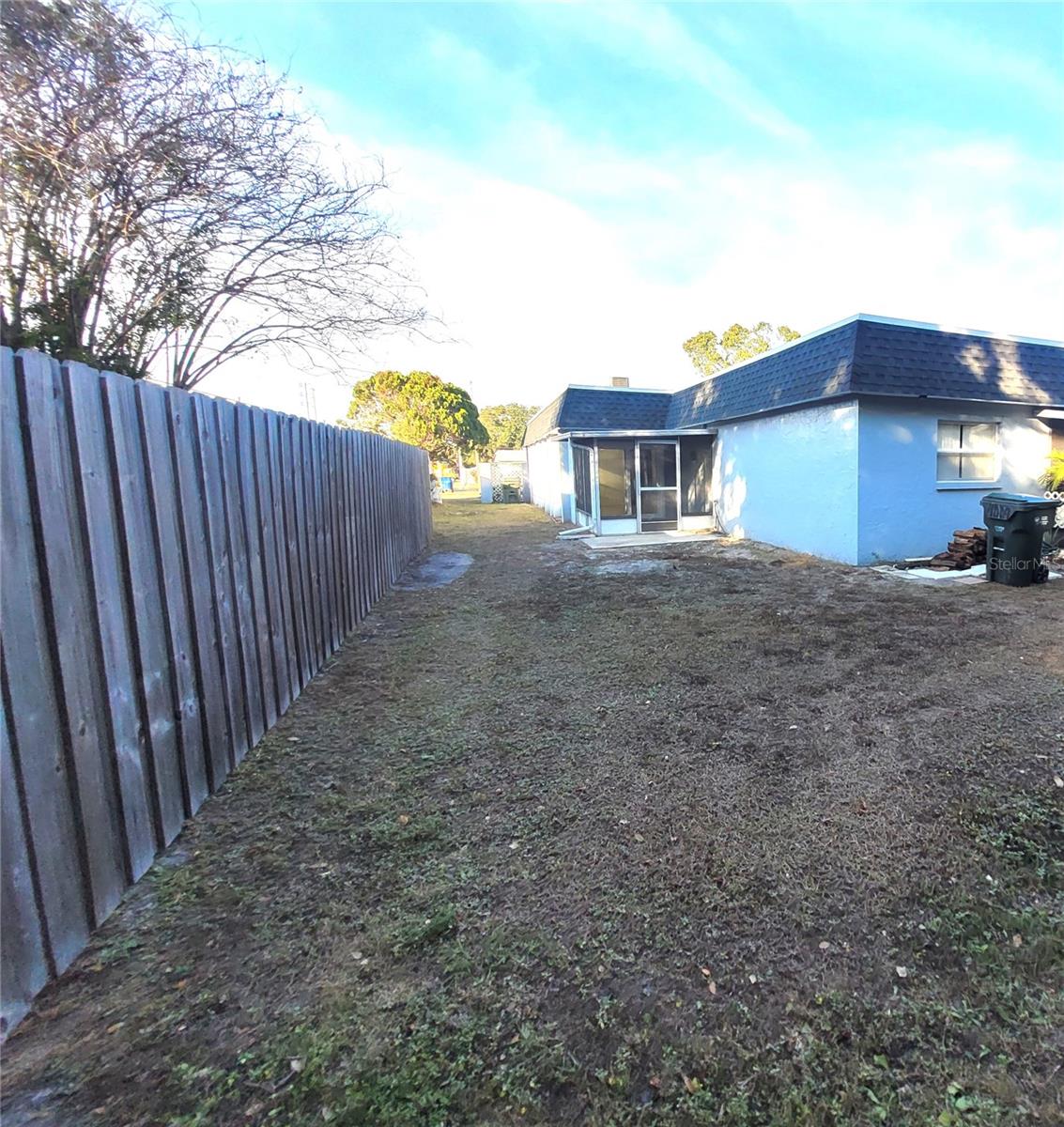 VILLAGE OAKS - Residential Lease