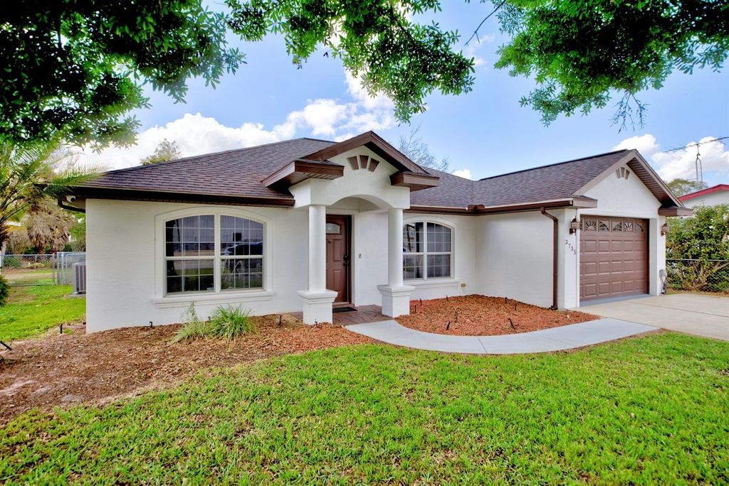 Photo of 3735 Sparta Road, Sebring, FL 33870 (MLS # S5145081)