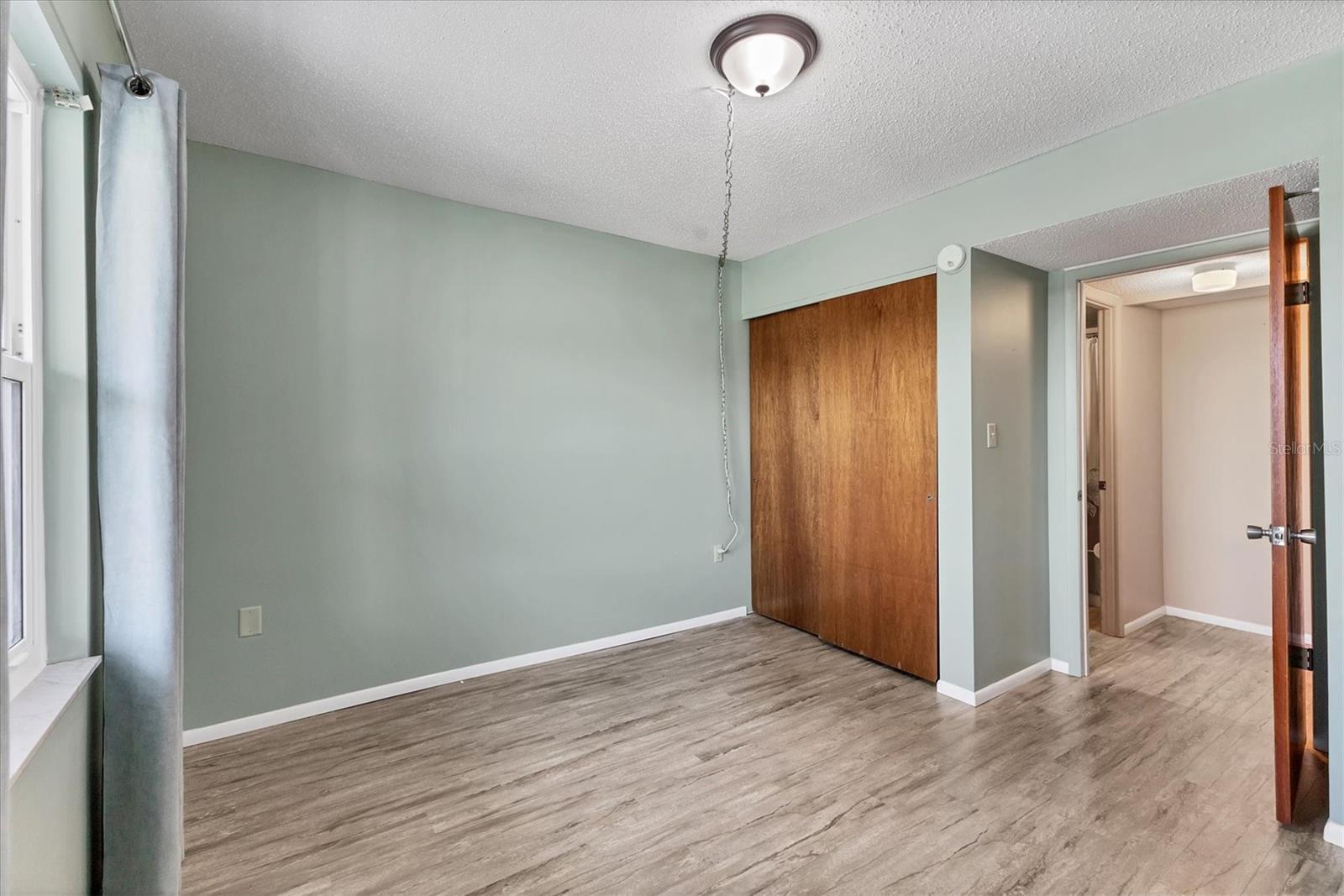 BAYSHORE ON THE LAKE APTS III SEC1 - Residential