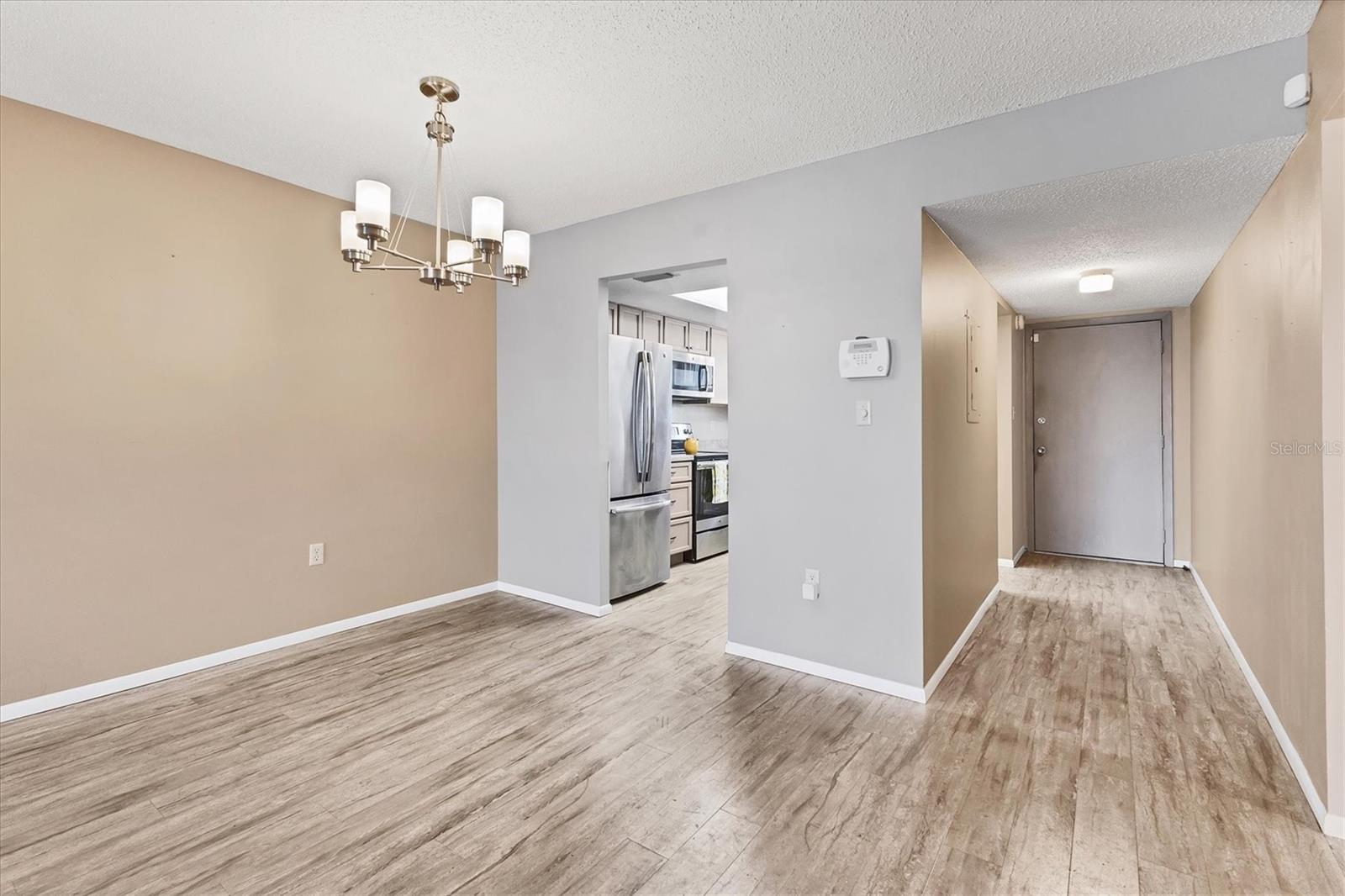 BAYSHORE ON THE LAKE APTS III SEC1 - Residential