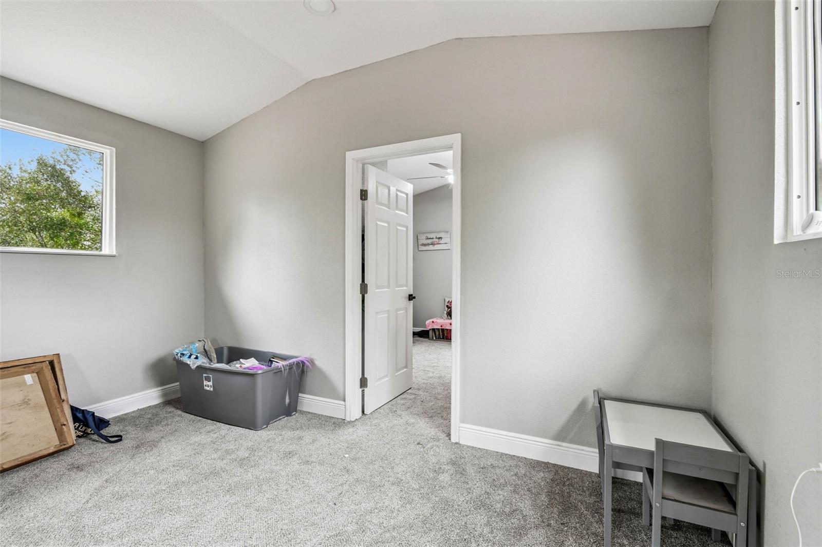 OAKRIDGE ESTATES - Residential