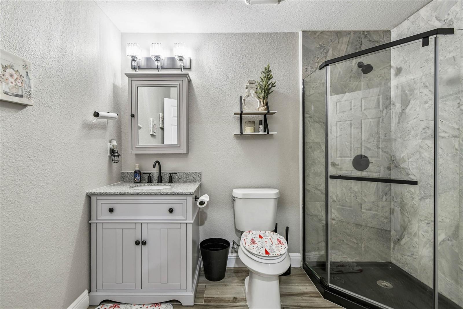 OAKRIDGE ESTATES - Residential