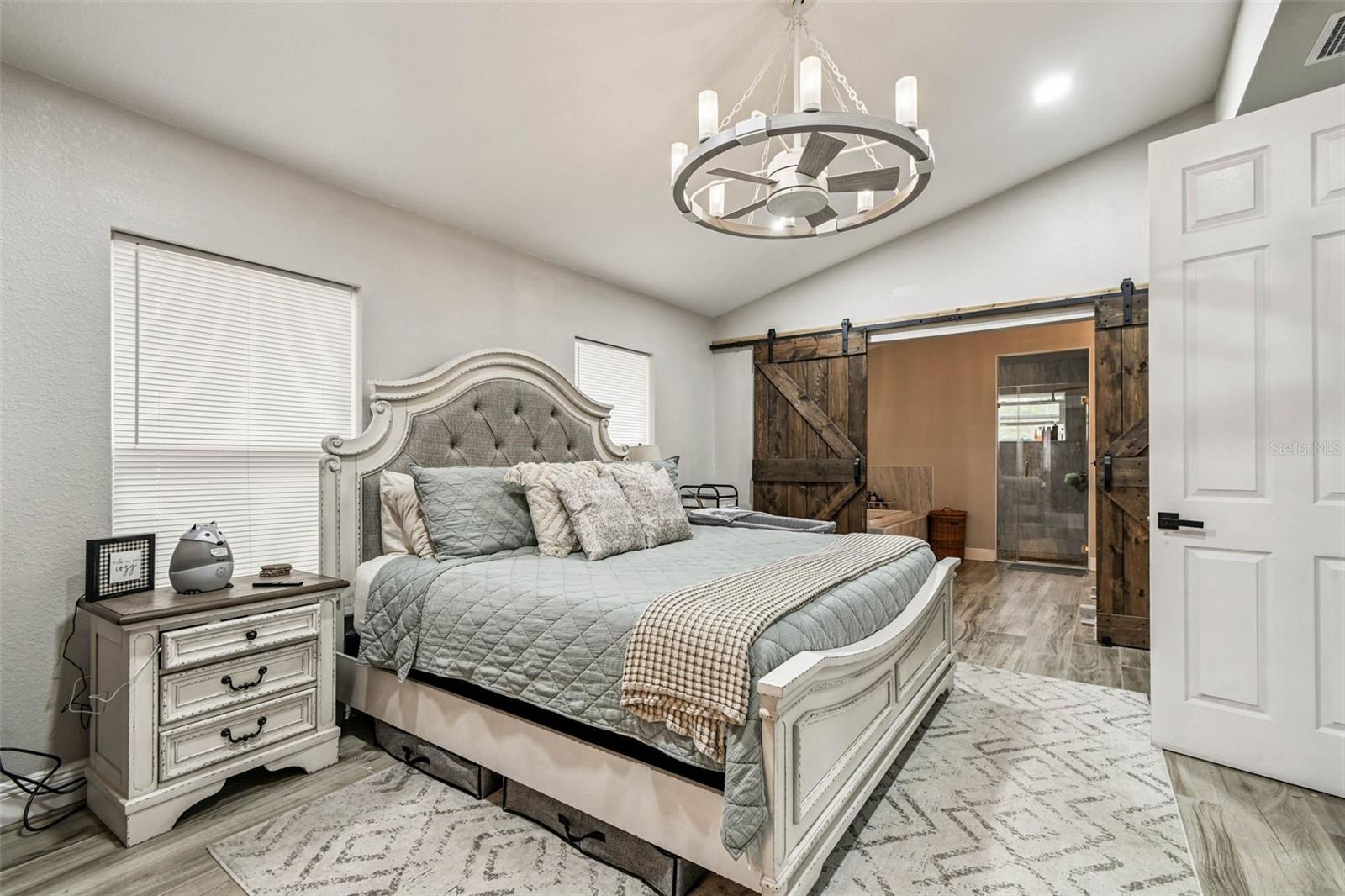 OAKRIDGE ESTATES - Residential