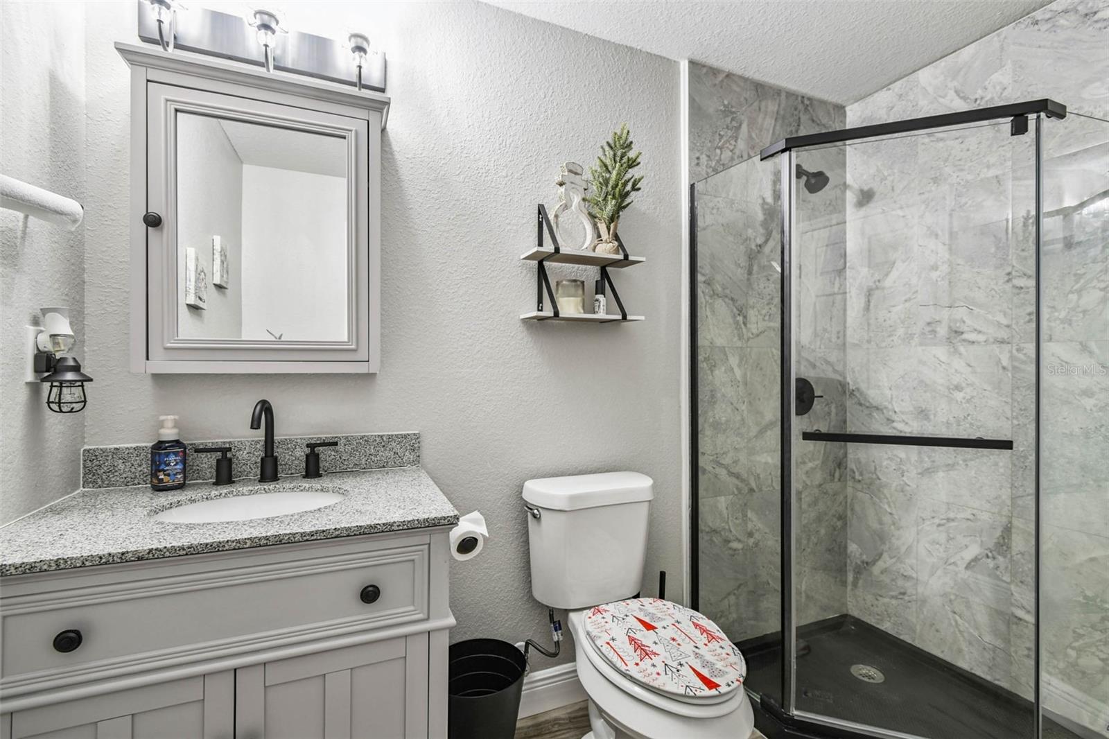 OAKRIDGE ESTATES - Residential