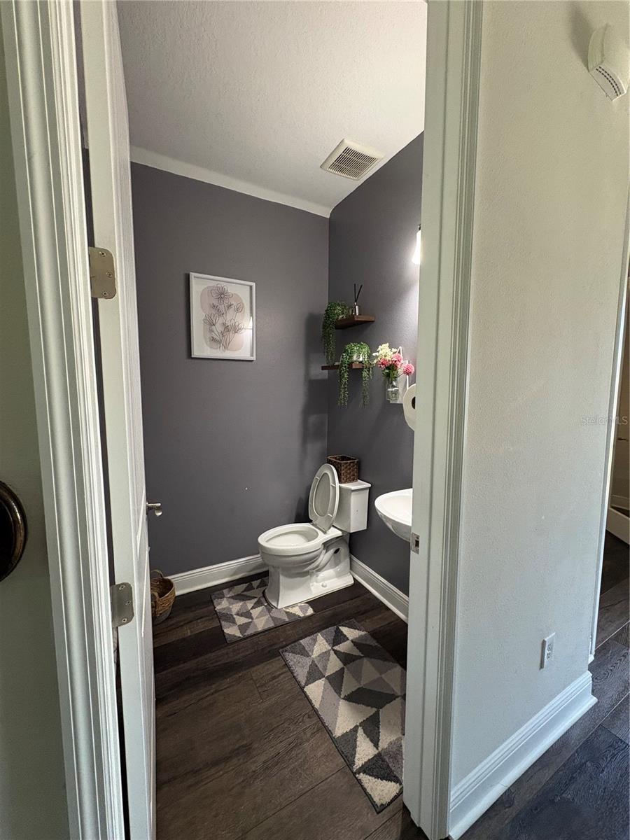 BAND D HAWKSTONE PH 2 - Residential Lease