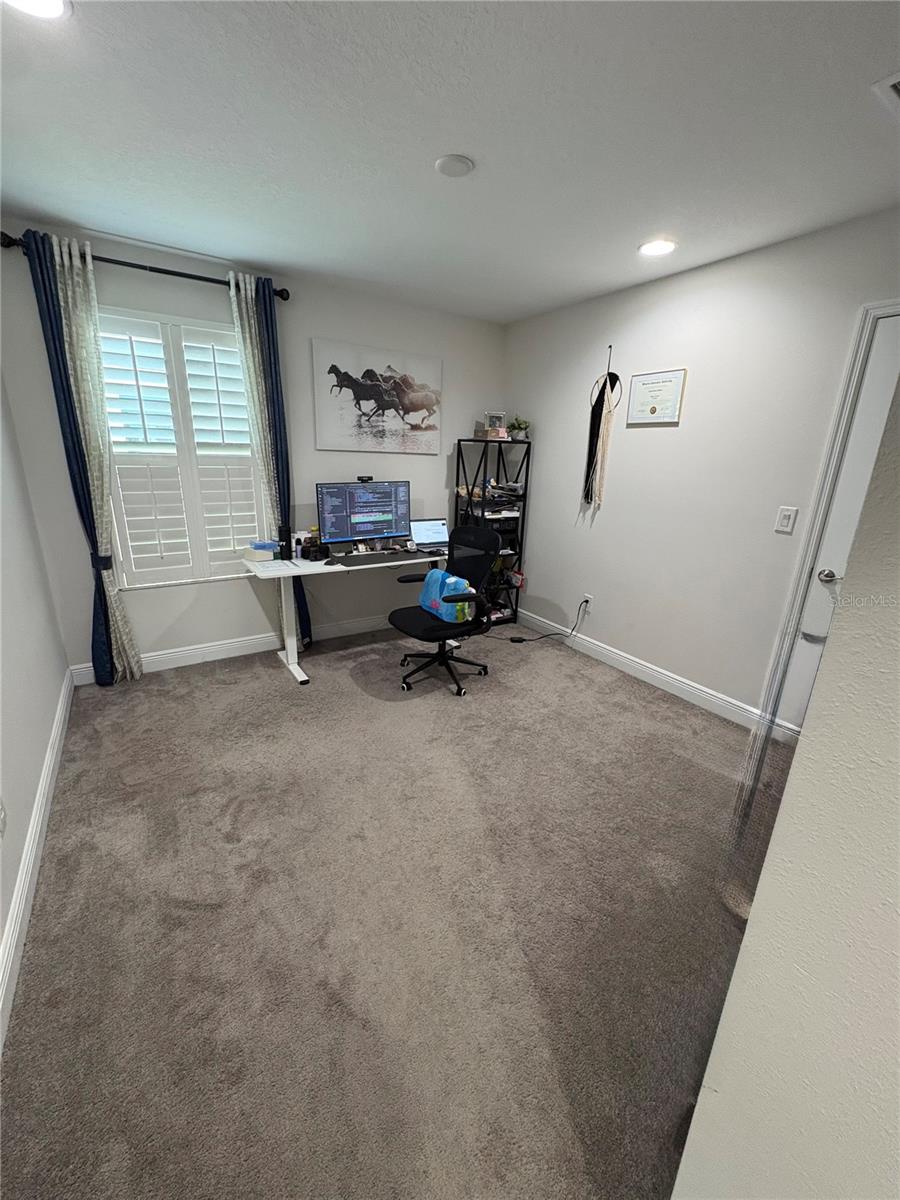 BAND D HAWKSTONE PH 2 - Residential Lease