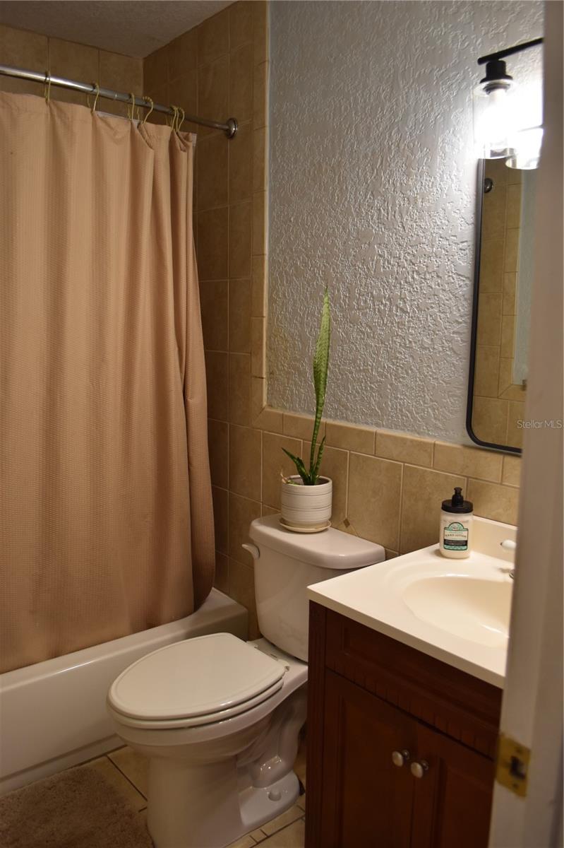 LAKE WEIR GARDENS - Residential