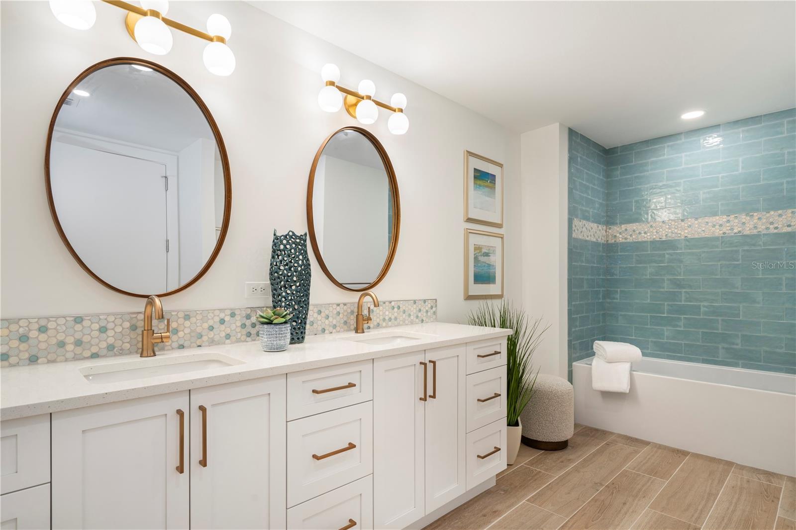 TEN35 SEASIDE - Residential