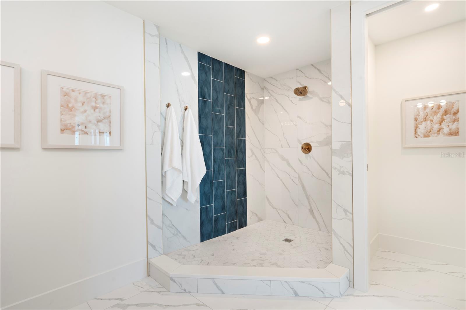 TEN35 SEASIDE - Residential